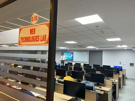 Laboratory Space 10