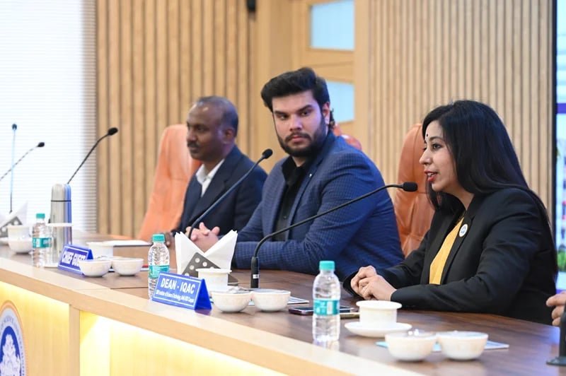 Alumni Talk on "Blueprint for Launching a Startup" — Photo 6 of 7