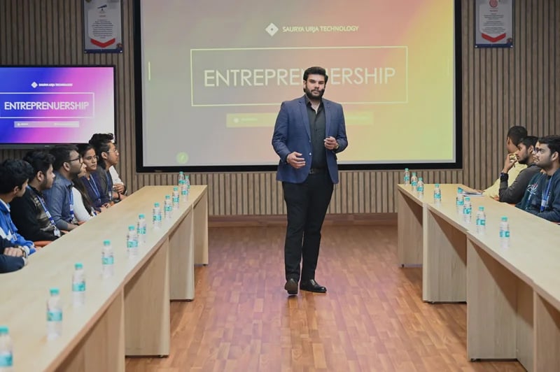 Alumni Talk on "Blueprint for Launching a Startup" — Photo 7 of 7