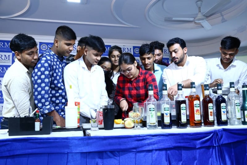 Mixology and Flair Bartending was organized at SRM IST Delhi NCR Campus Ghaziabad on 23-09-2022 — Photo 10 of 11