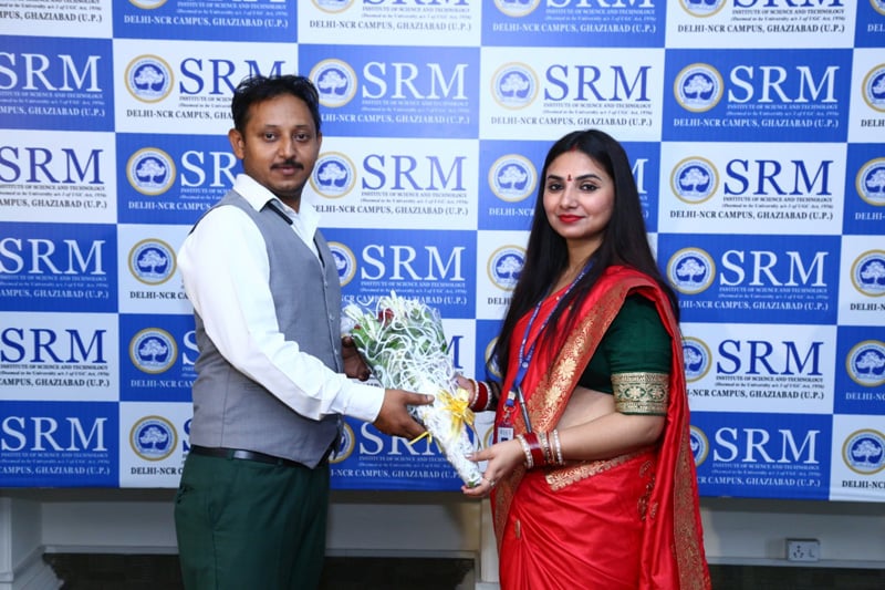 Mixology and Flair Bartending was organized at SRM IST Delhi NCR Campus Ghaziabad on 23-09-2022 — Photo 3 of 11