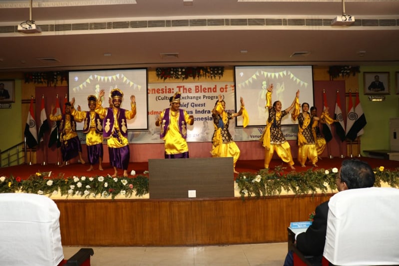 Cultural Exchange Program- India-Indonesia: The Blend of Traditions held on 17 February 2023 at SRM IST Delhi NCR Campus Ghaziabad. — Photo 11 of 16