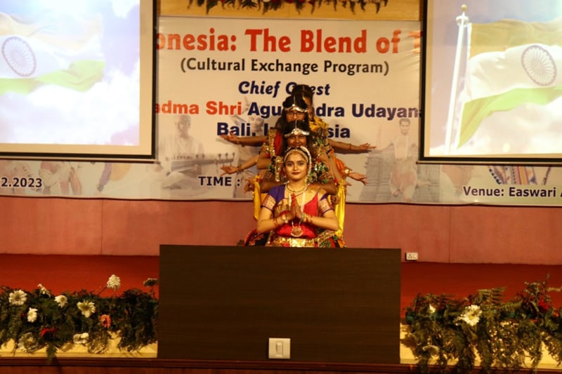 Cultural Exchange Program- India-Indonesia: The Blend of Traditions held on 17 February 2023 at SRM IST Delhi NCR Campus Ghaziabad. — Photo 14 of 16