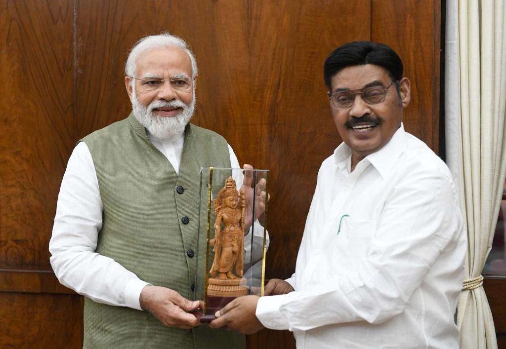 Hon'ble Chancellor Meets Hon'ble Prime Minister to Discuss Visionary Higher Education Reforms