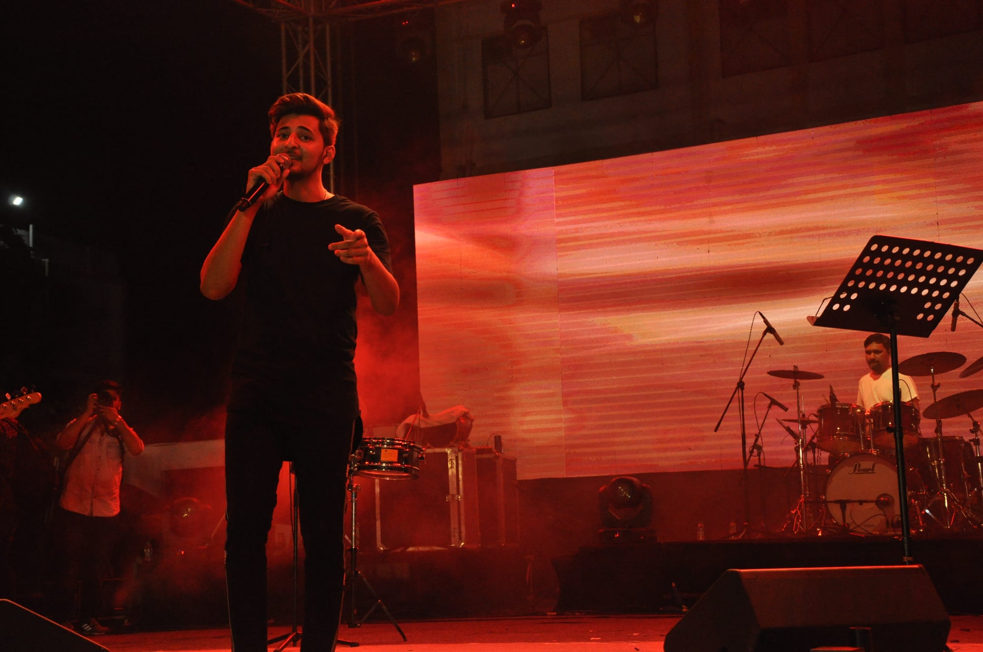 Darshan Rawal Performs Live at Rubaroo Fest