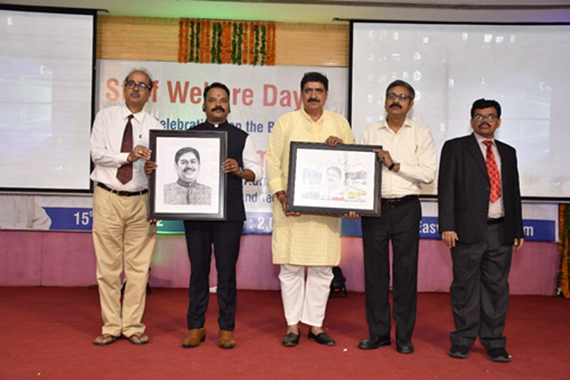 Celebration of Staff Welfare Day on the Birthday of Hon’ble Pro Chancellor (Admin) on 15th July 2022 at SRM IST Delhi NCR Campus Ghaziabad. — Photo 3 of 5