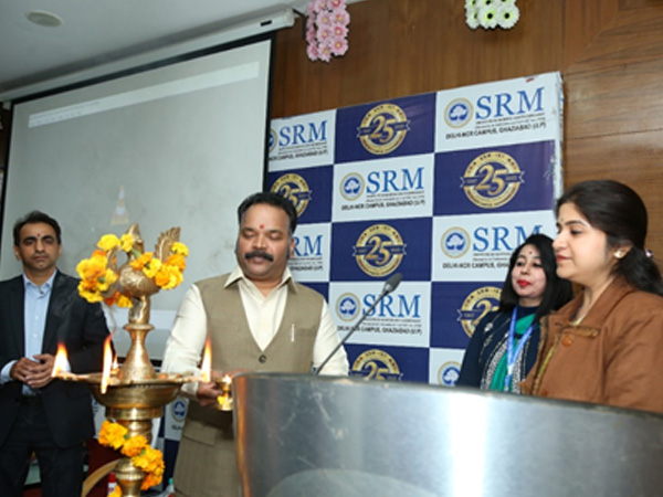 Signing and exchange of MoU — Photo 2 of 7